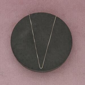 sterling silver italy 1mm box chain necklace size 19in